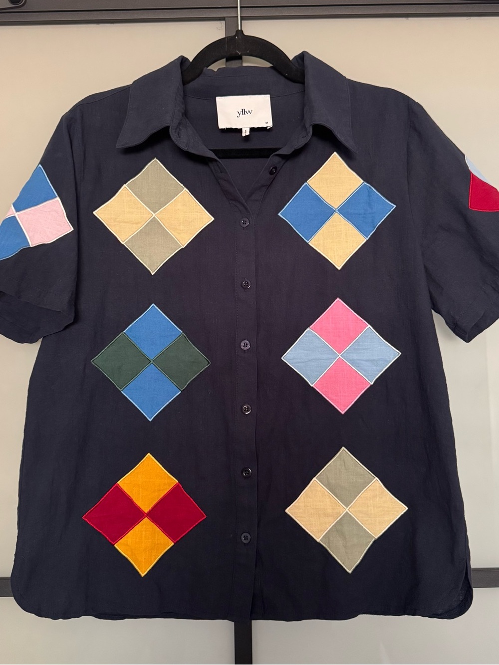 YLLW : MAE 100% LINEN SHIRT NAVY BLUE QUILT PATCHWORK YELLOW THE LABEL